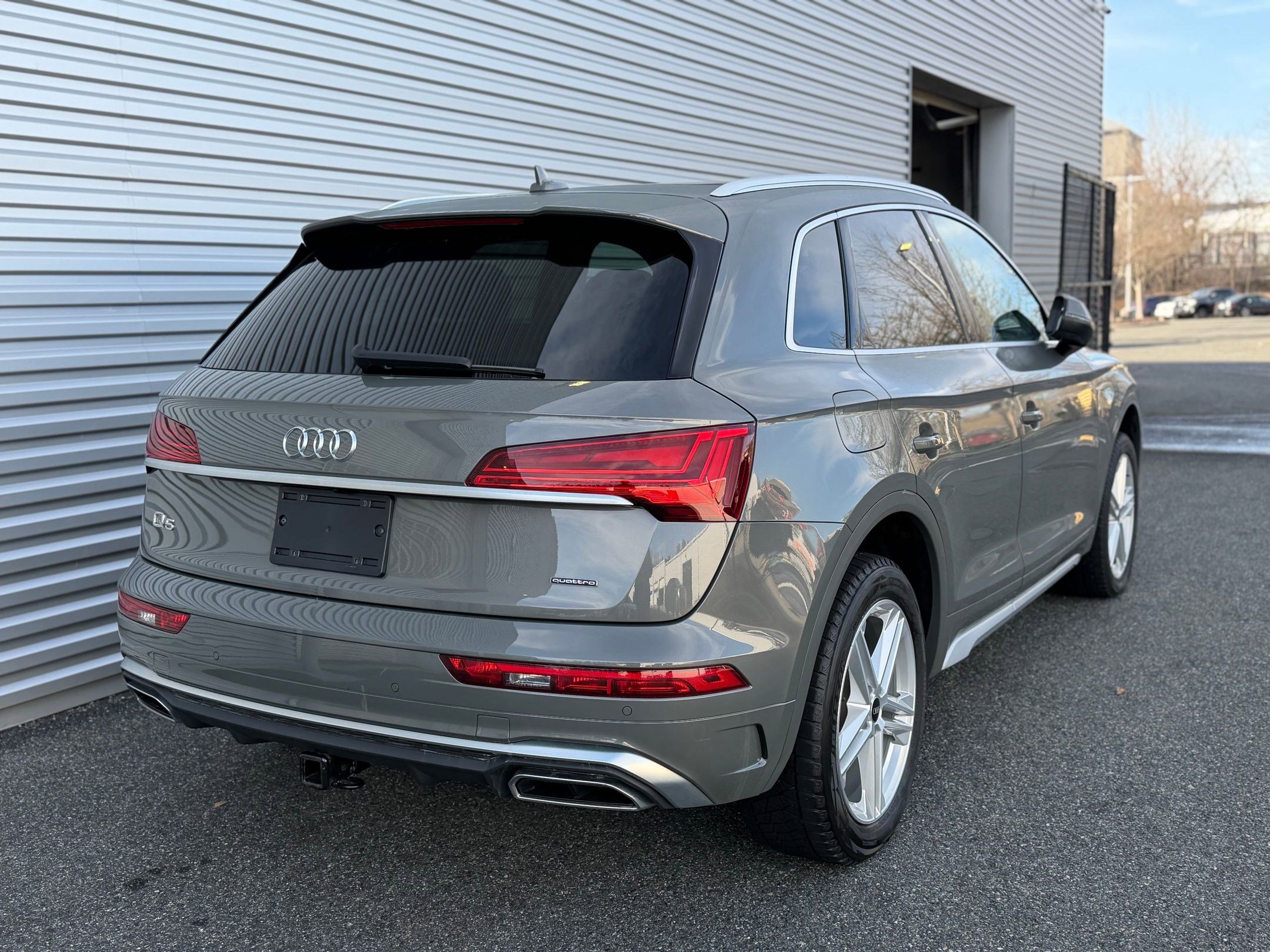 Used 2023 Audi Q5 e Premium Plus w/ Premium Plus Package image 7