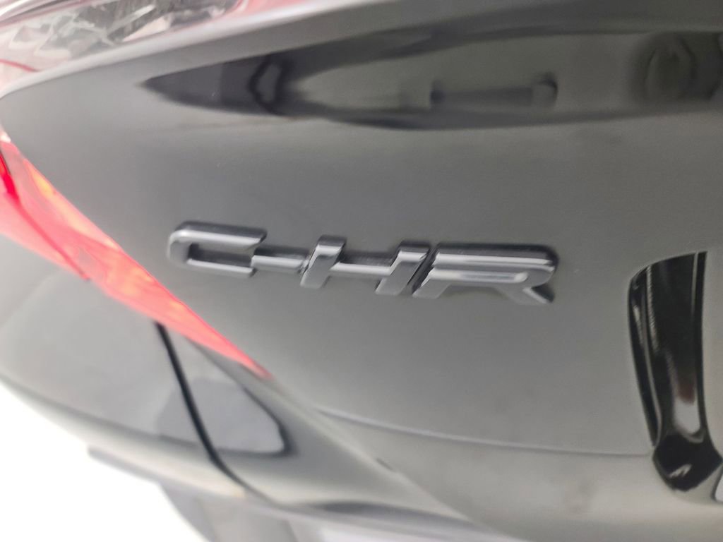 Used 2021 Toyota C-HR Nightshade image 11