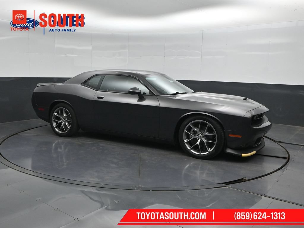 Used 2022 Dodge Challenger GT RWD image 1
