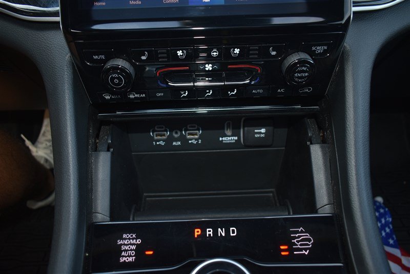 Used 2023 Jeep Grand Cherokee Trailhawk AWD/4WD image 24
