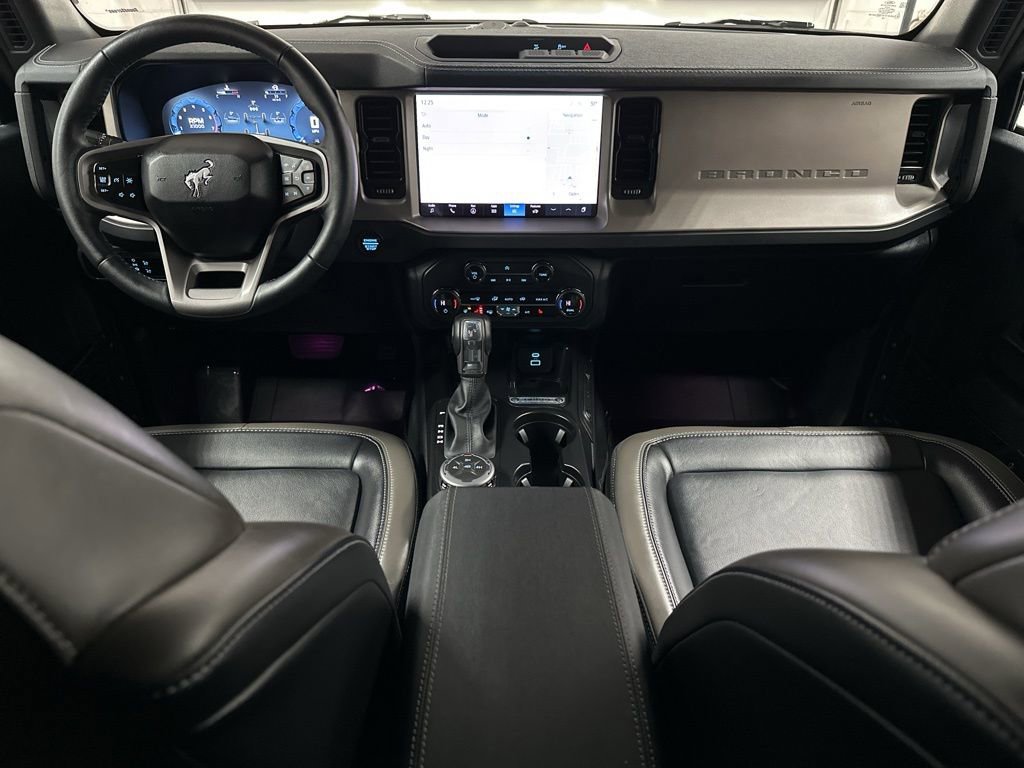 Used 2025 Ford Bronco Outer Banks image 23