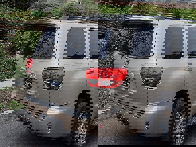 Used 2013 Toyota Sequoia SR5 image 14