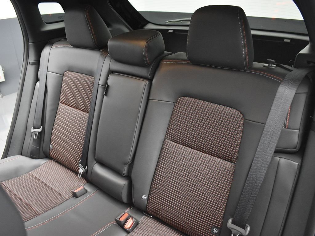 New 2026 Nissan Kicks SR w/ SR Premium Package image 17