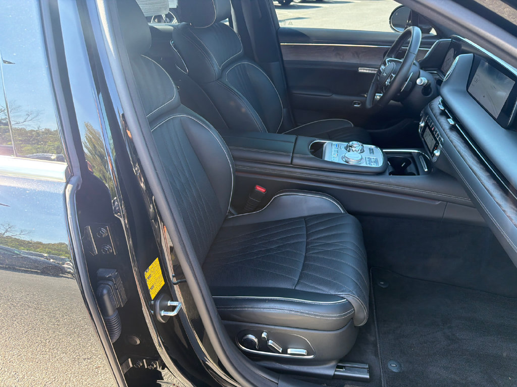 Used 2023 Genesis G90 3.5T AWD/4WD image 15