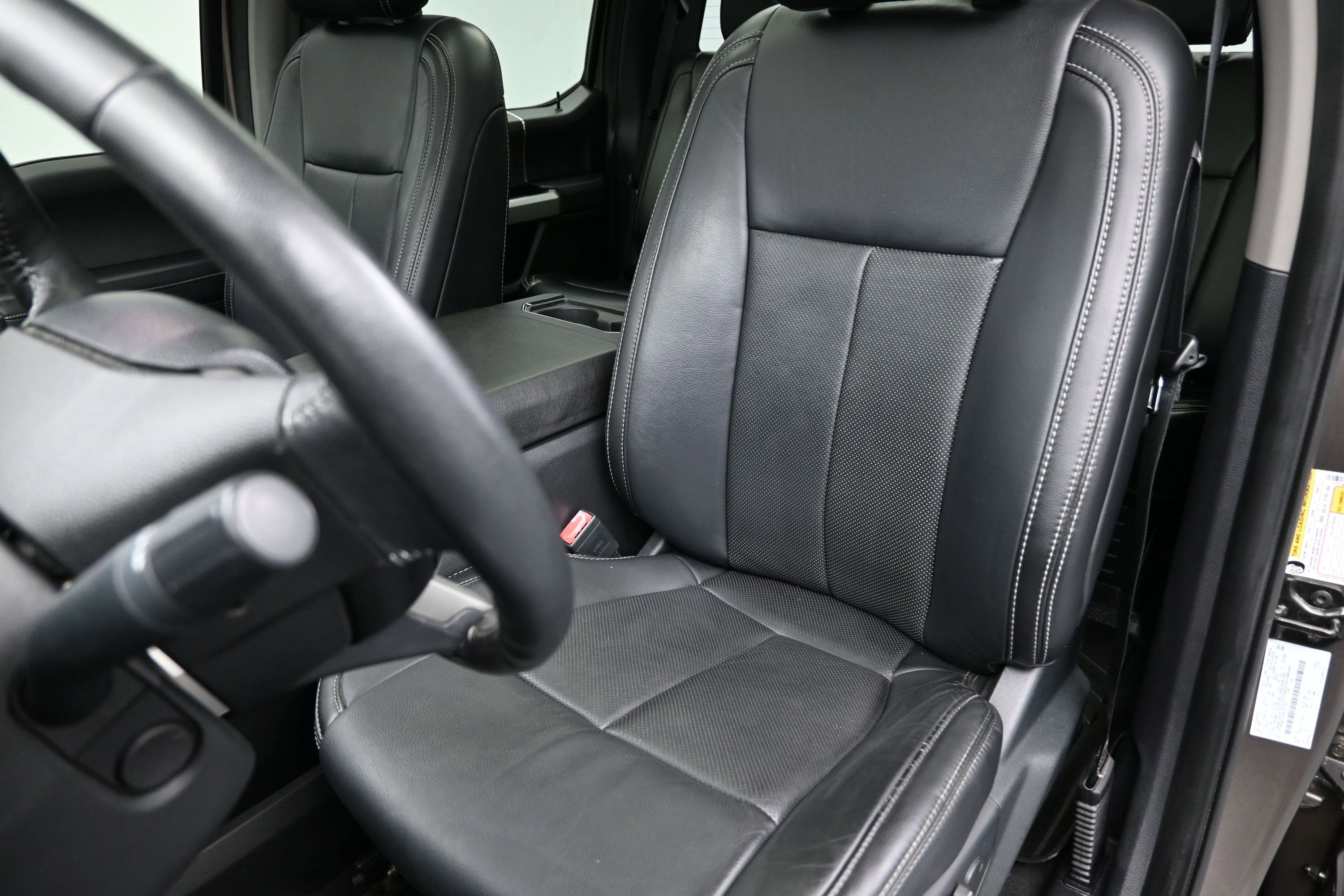Used 2020 Ford F250 Lariat w/ Lariat Ultimate Package AWD/4WD image 21