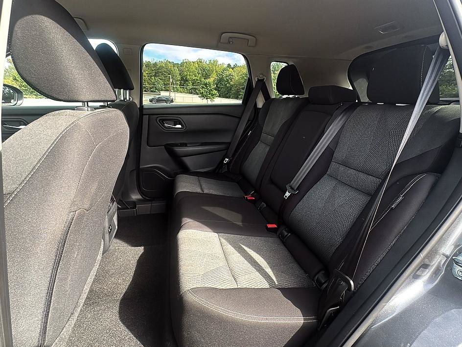 Certified 2025 Nissan Rogue SV AWD/4WD image 18