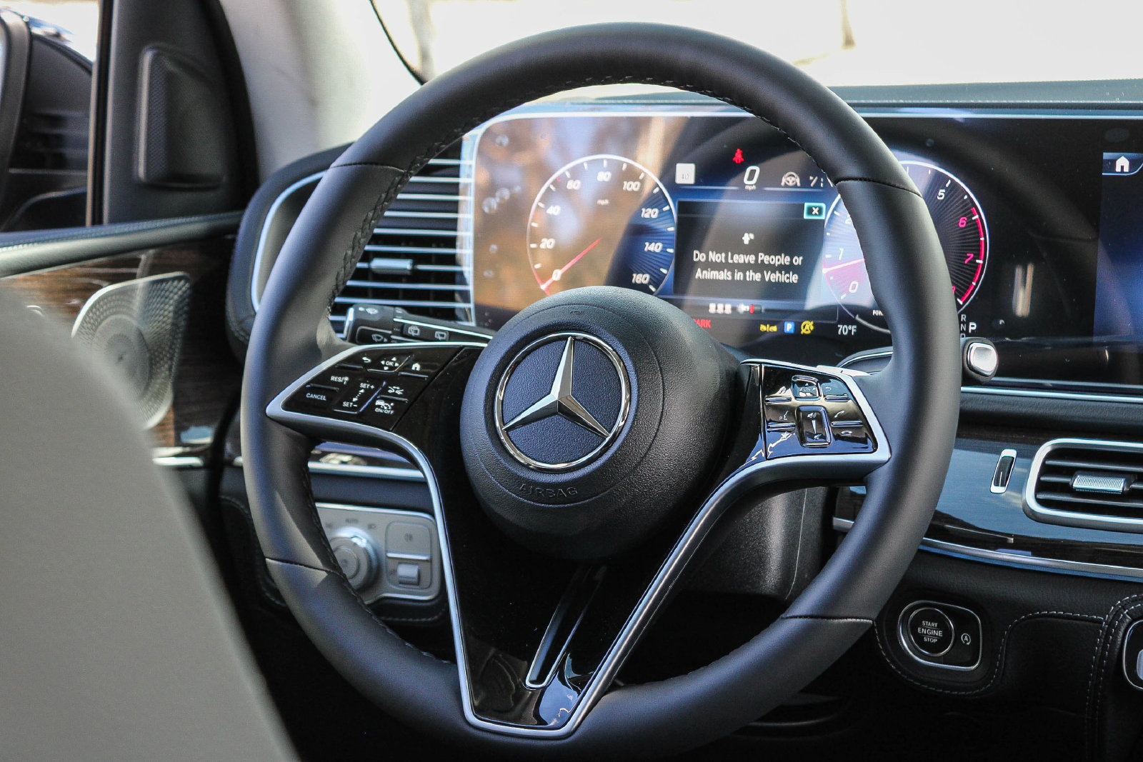 New 2026 Mercedes-Benz GLE 450 4MATIC image 17