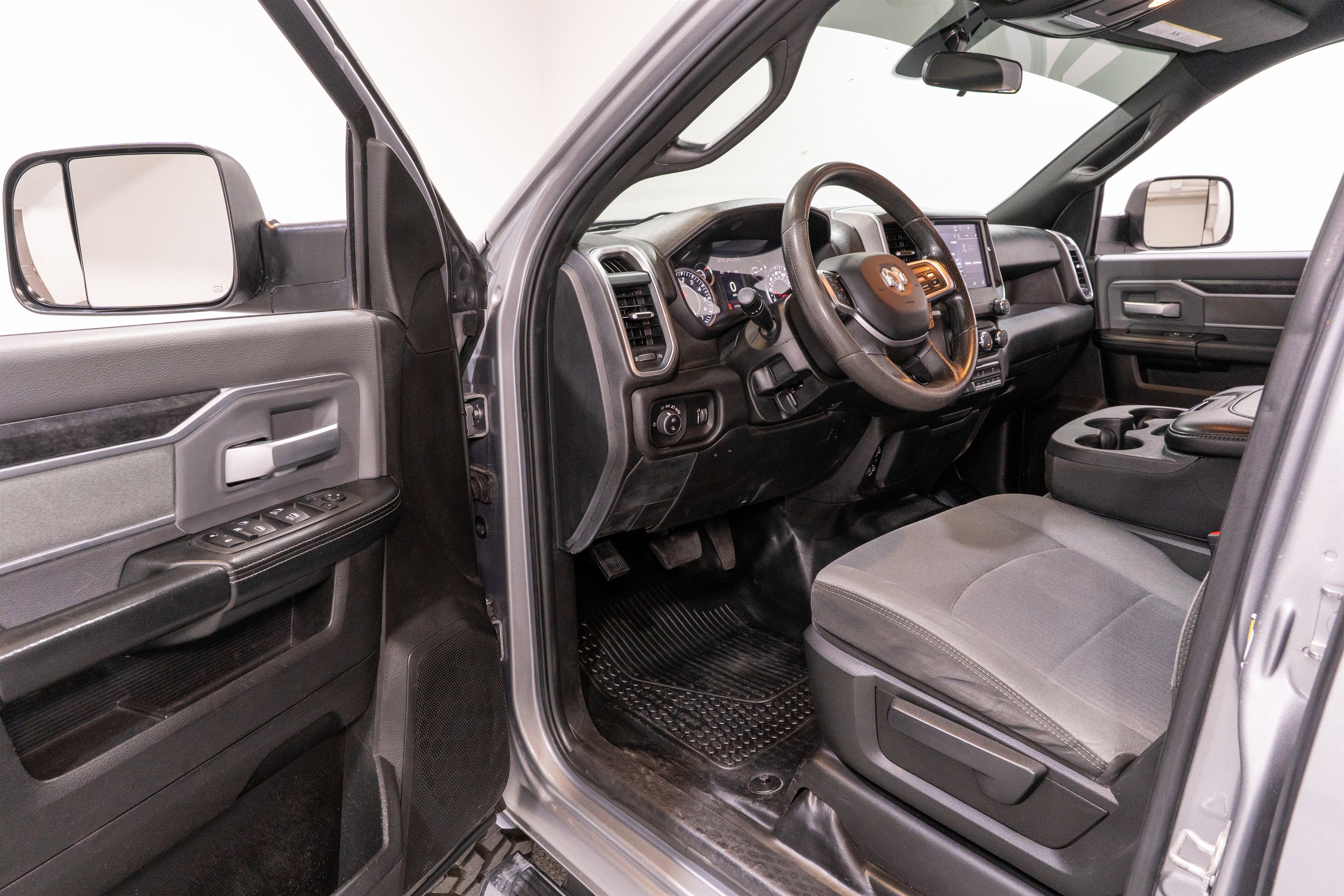 Used 2022 RAM 2500 Big Horn w/ Snow Chief Group AWD/4WD image 13