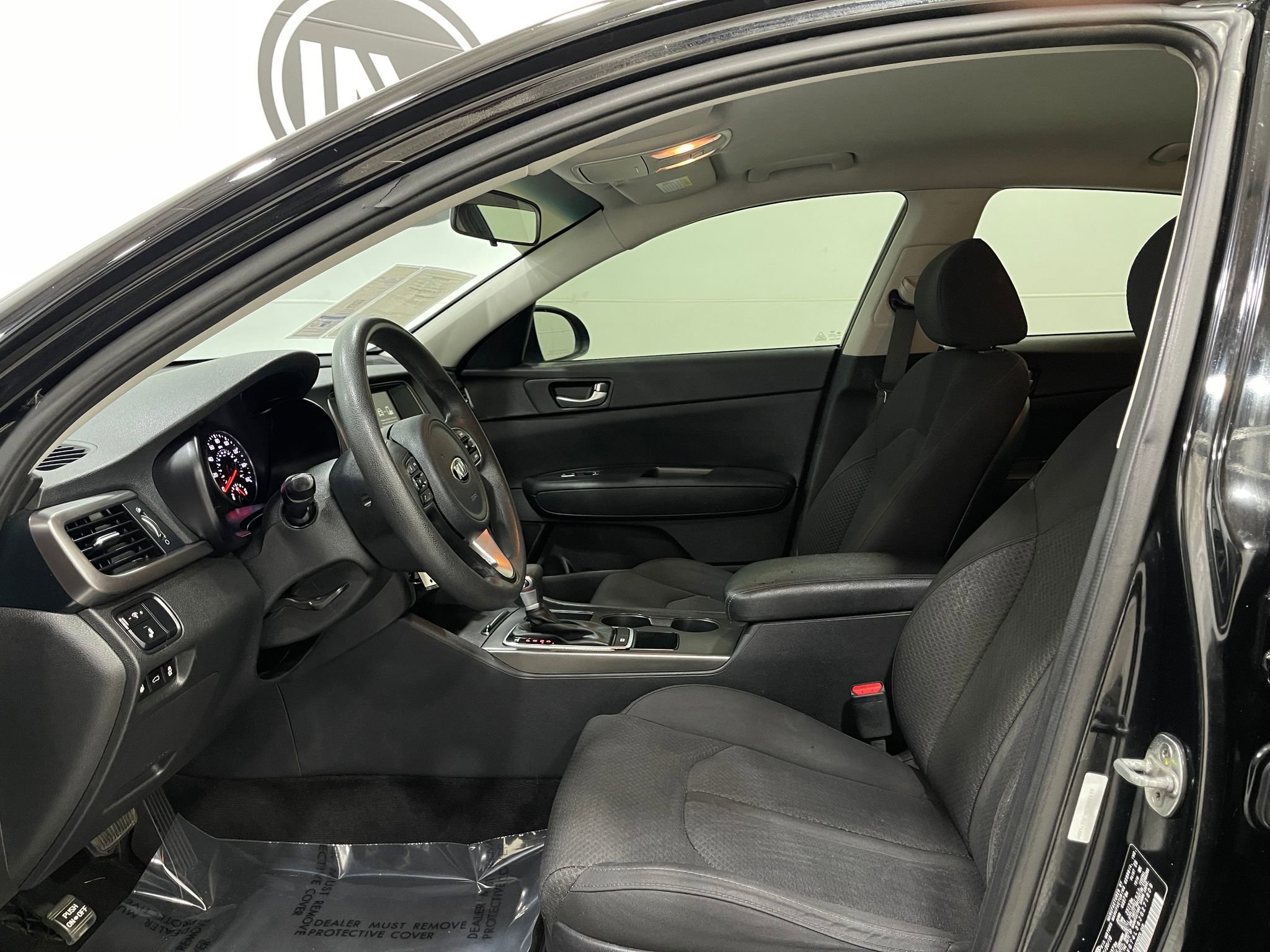 Used 2018 Kia Optima LX w/ 17" Alloy Wheels Package image 10