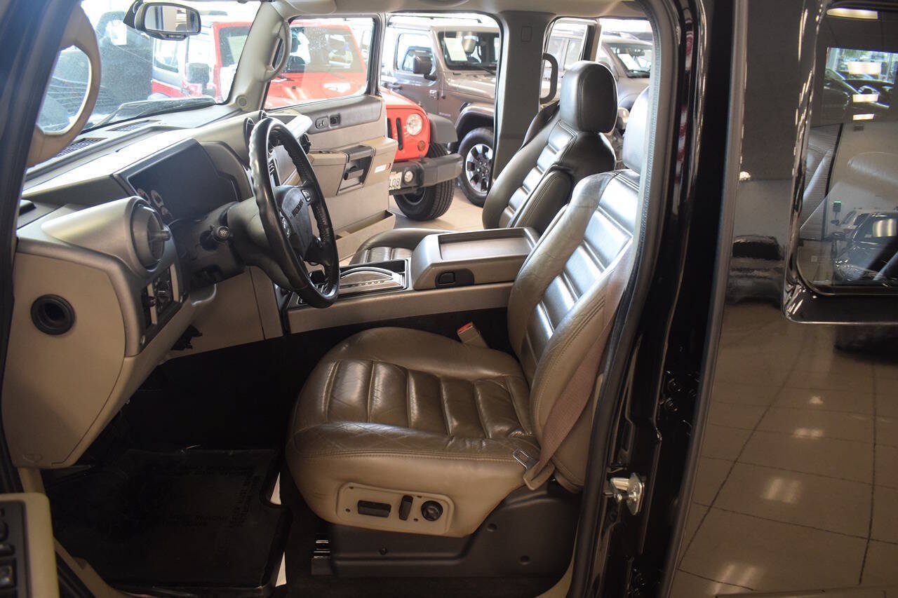 Used 2003 HUMMER H2 w/ Preferred Equipment Group AWD/4WD image 42