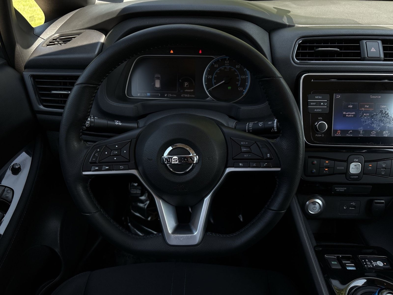 Used 2018 Nissan Leaf SV FWD image 27