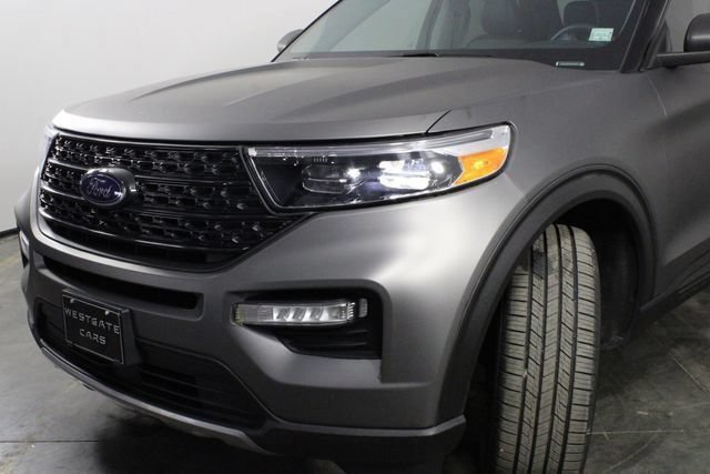 Used 2021 Ford Explorer XLT w/ Equipment Group 202A AWD/4WD image 49