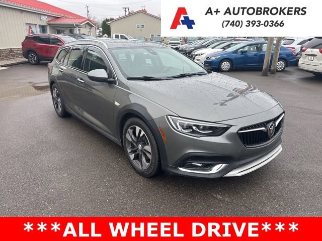 Used 2018 Buick Regal Essence w/ Driver Confidence Package #1 image 1