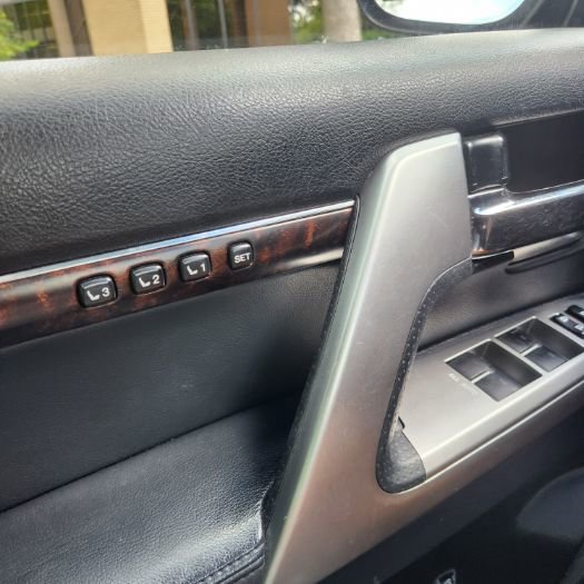 Used 2013 Toyota Land Cruiser AWD/4WD image 32