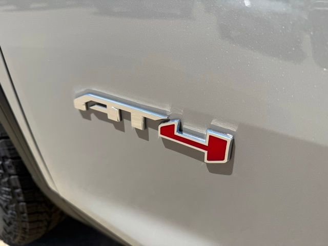 New 2026 GMC Acadia AT4 w/ Luxury Package AWD/4WD image 62