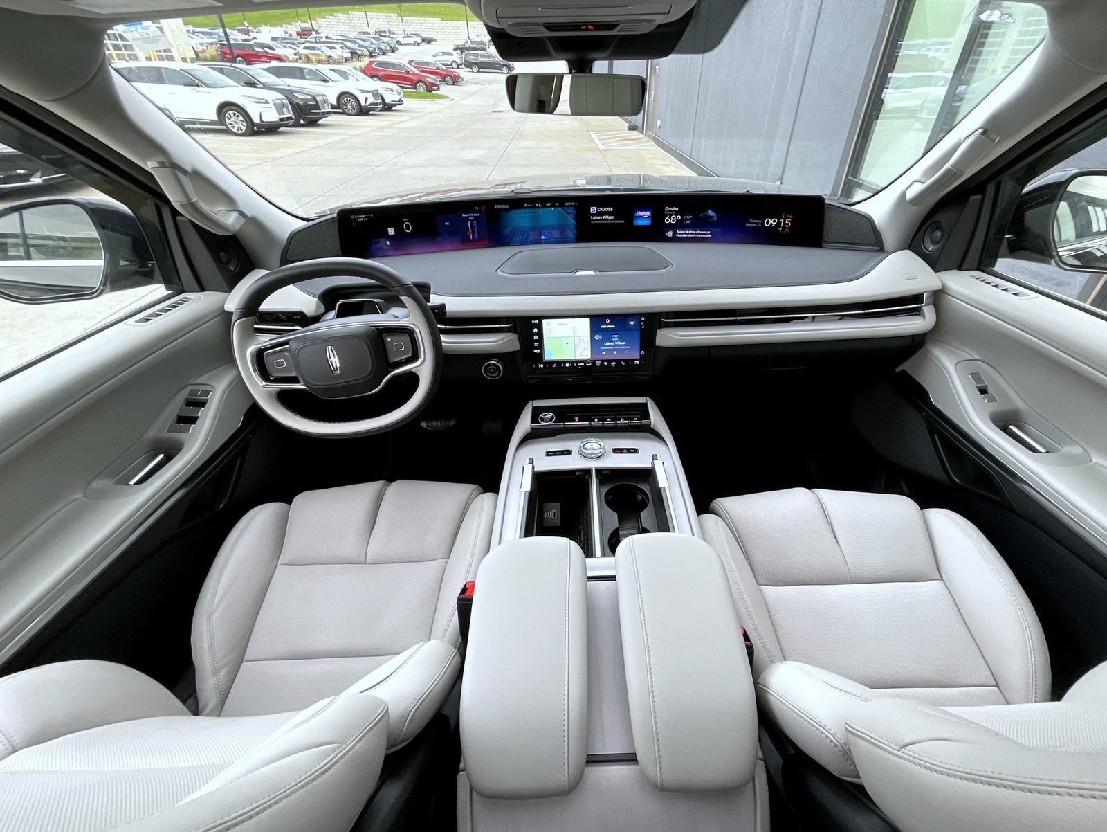 Certified 2026 Lincoln Navigator Reserve AWD/4WD image 15