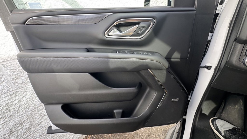 Used 2024 GMC Yukon AT4 w/ Max Trailering Package image 22