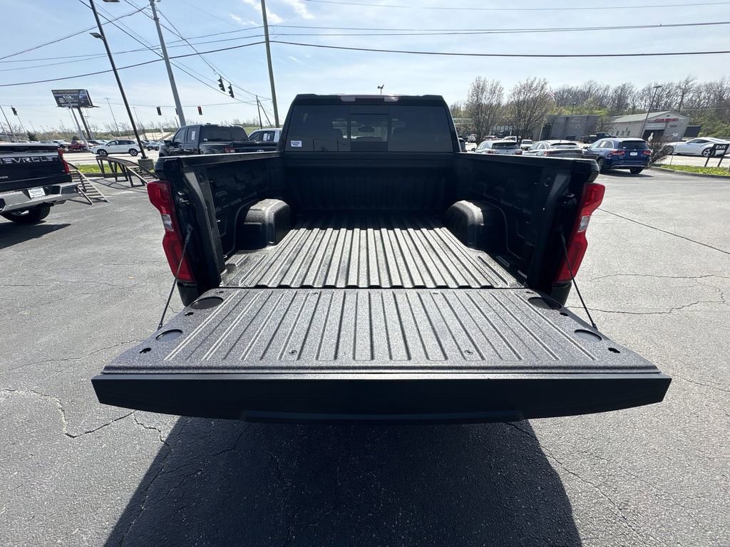 Used 2024 Chevrolet Silverado 1500 RST w/ Convenience Package II AWD/4WD image 19
