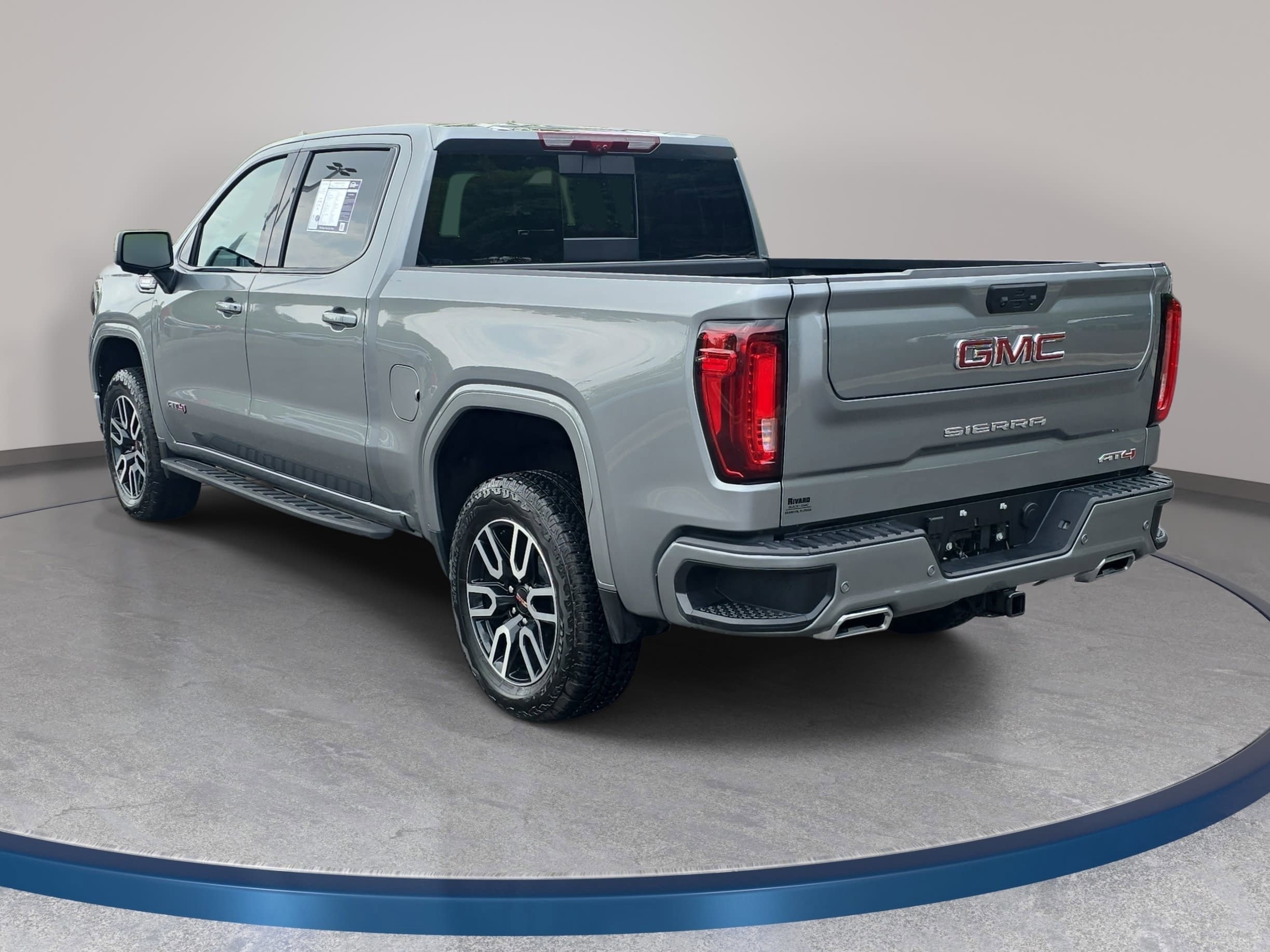 Used 2025 GMC Sierra 1500 AT4 w/ AT4 Premium Package AWD/4WD image 7