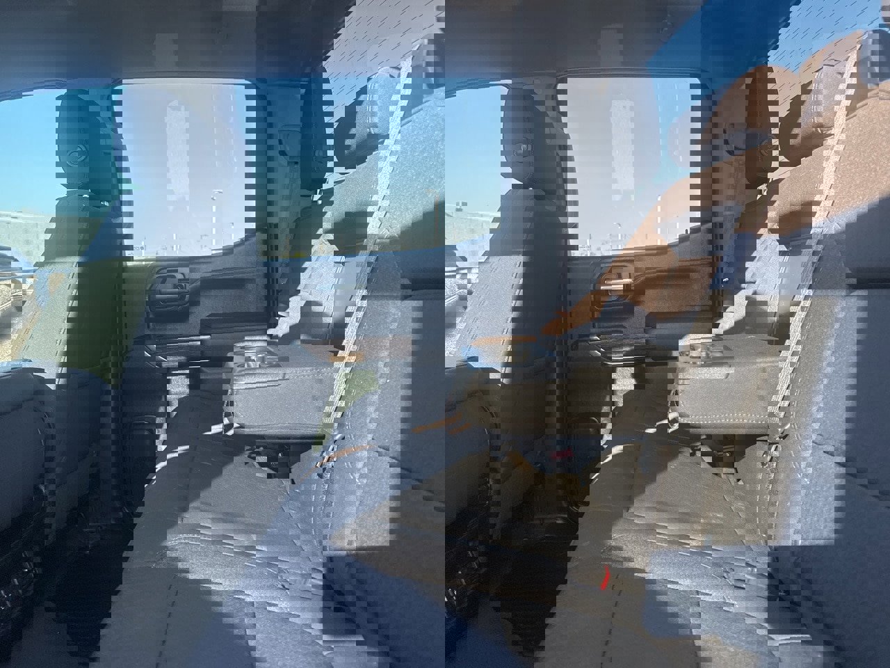Used 2021 GMC Sierra 1500 Elevation image 19