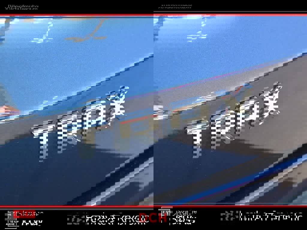 Used 2024 Chevrolet Trax LT w/ Sunroof Package image 7