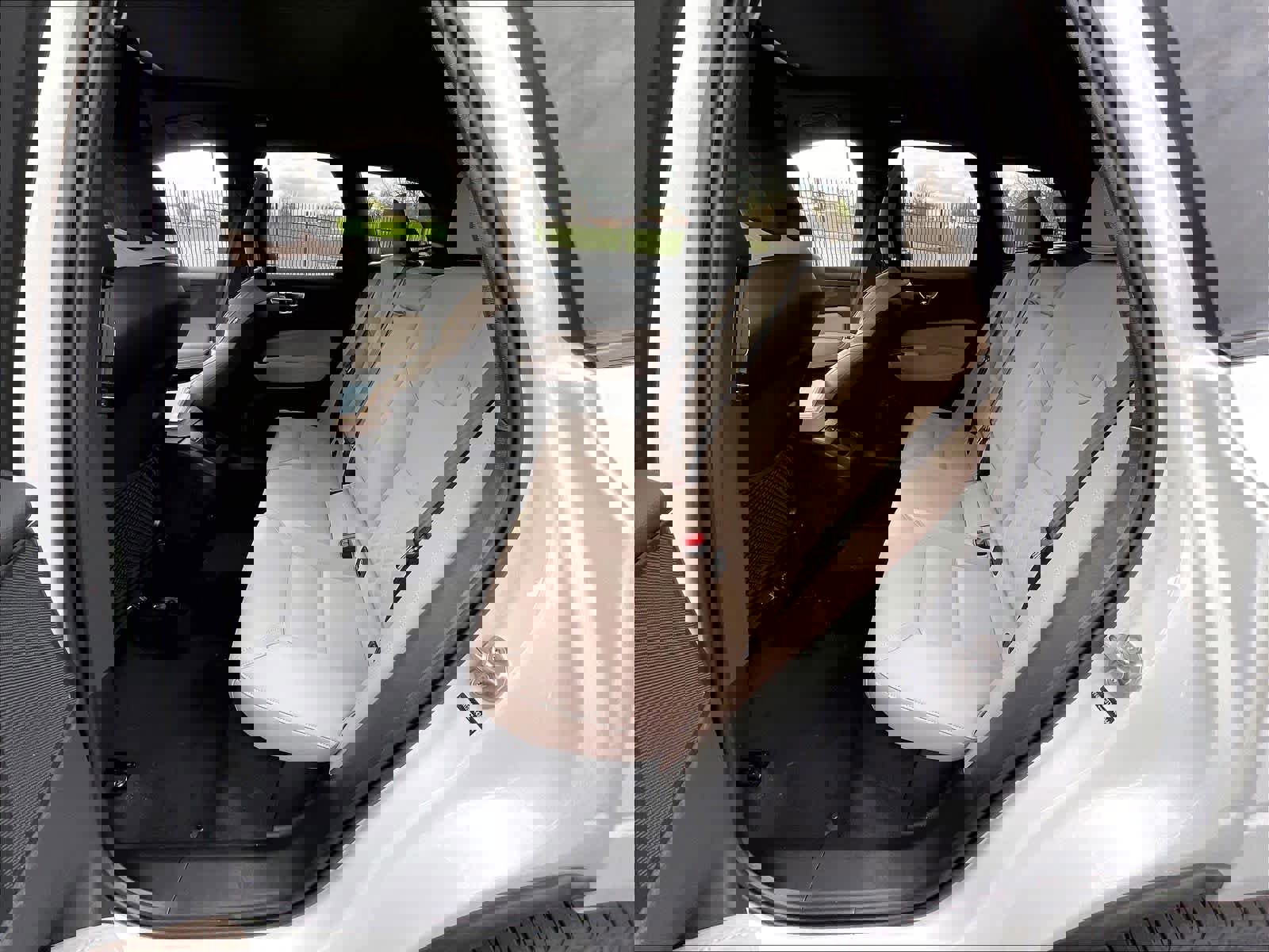 New 2026 Volvo XC60 B5 Plus w/ Protection Package Premier image 12