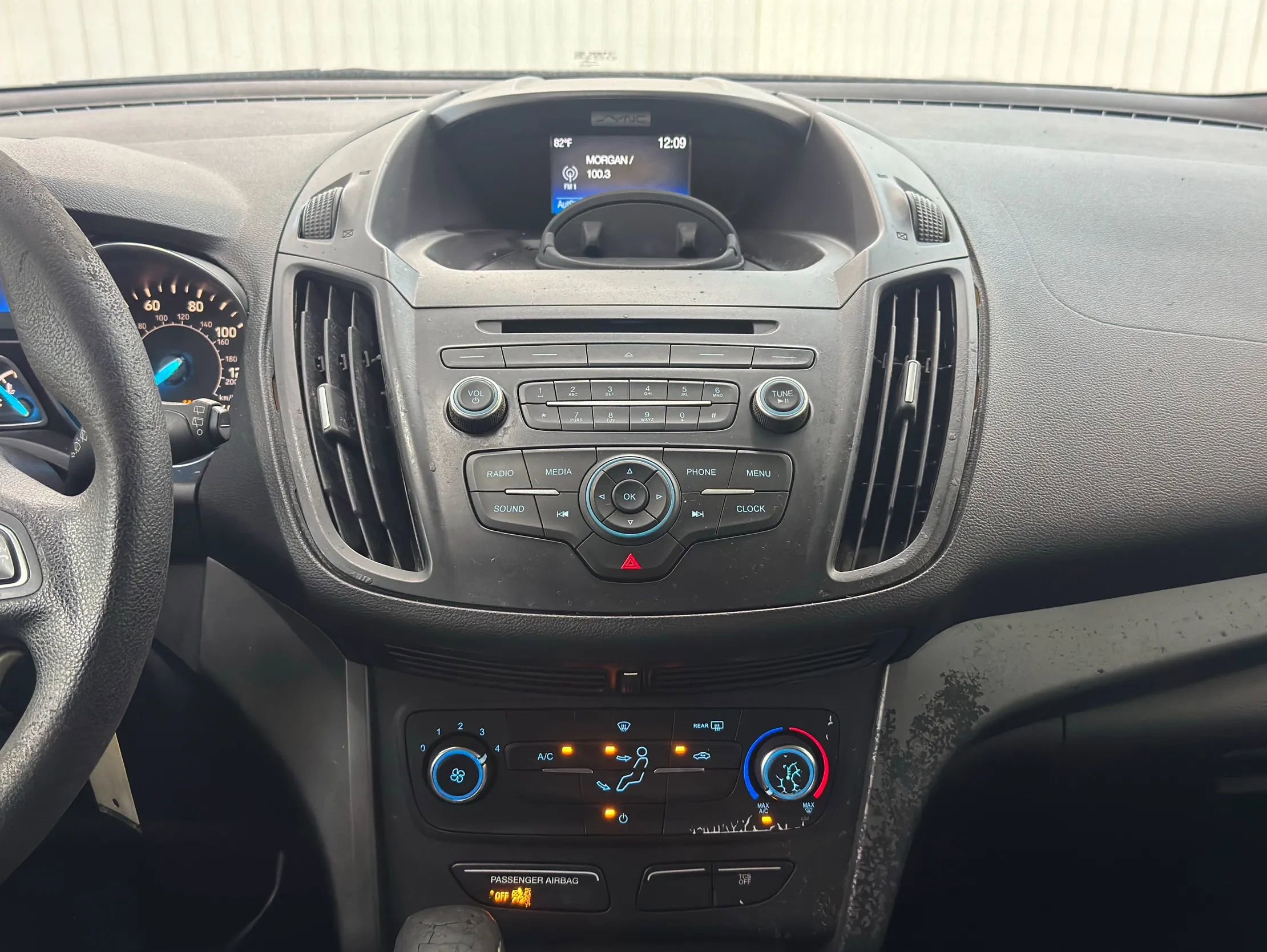 Used 2017 Ford Escape S FWD image 17