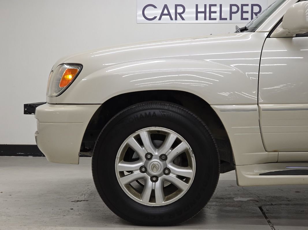 Used 2004 Lexus LX 470 4WD image 39
