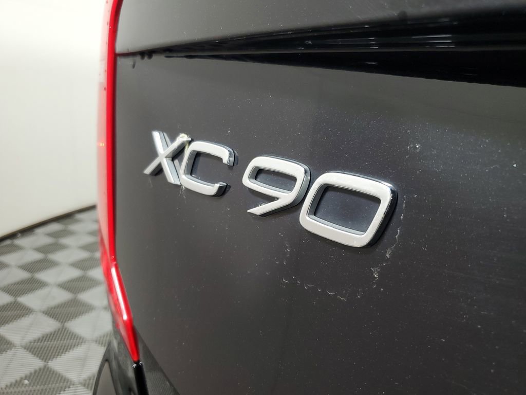 Certified 2024 Volvo XC90 B6 Ultimate w/ Protection Package Premier AWD/4WD image 10