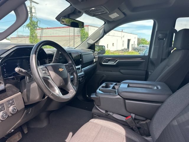 Used 2023 Chevrolet Silverado 1500 LT AWD/4WD image 13