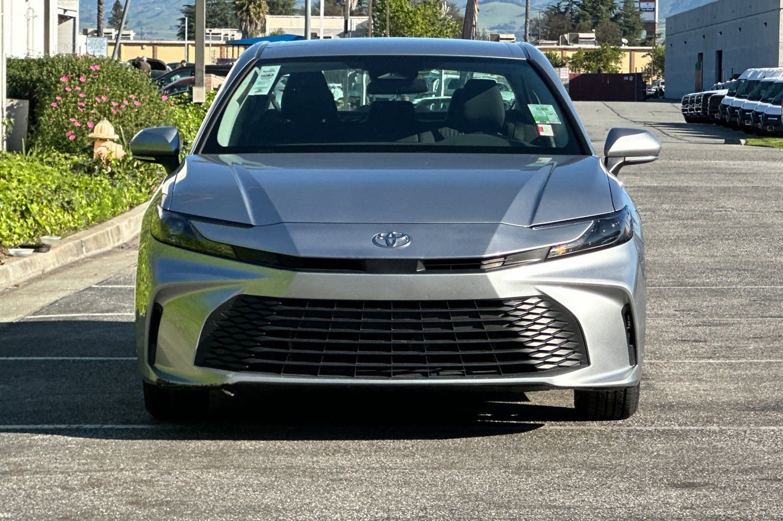 Used 2025 Toyota Camry LE image 10