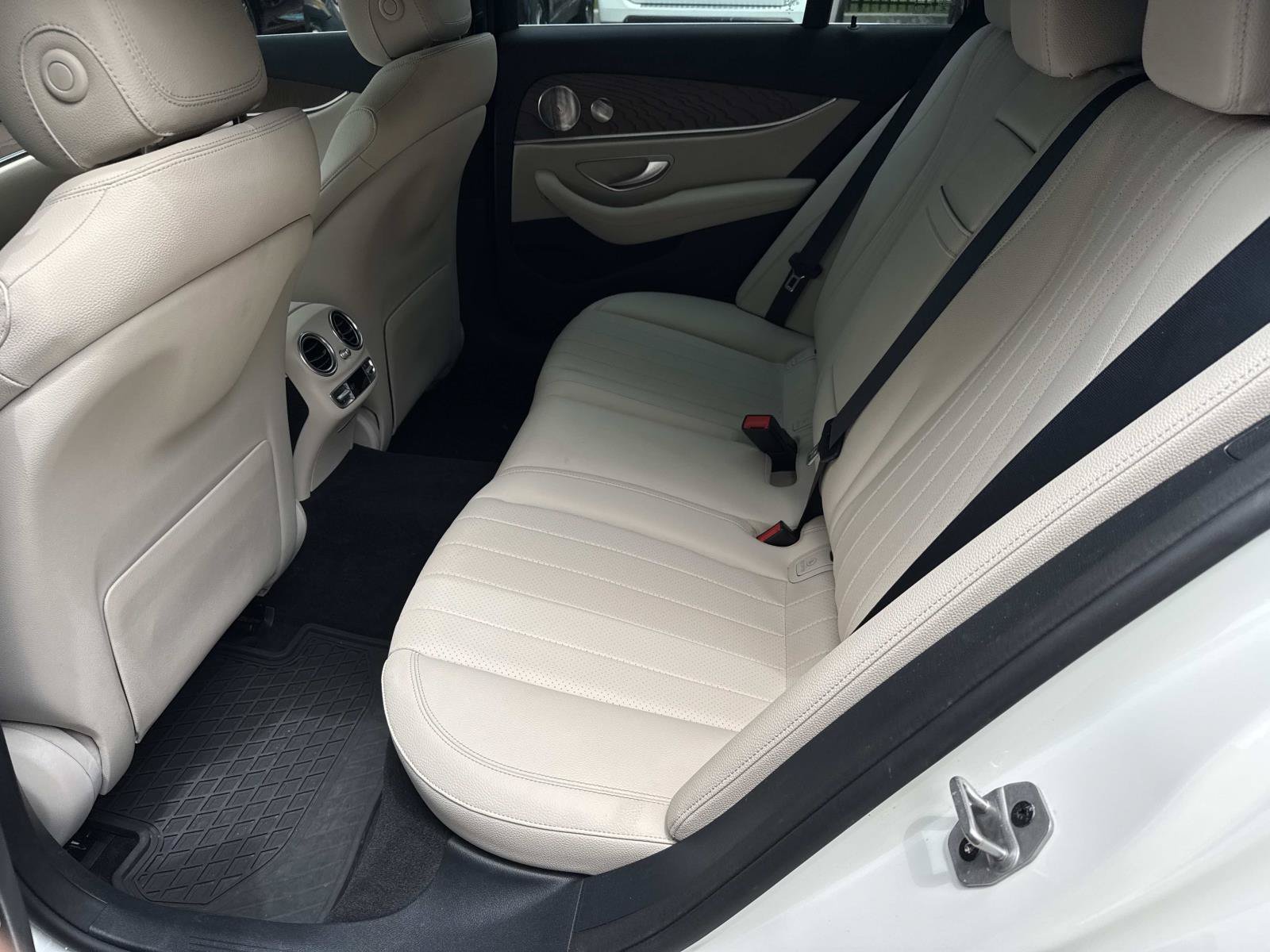 Used 2021 Mercedes-Benz E 450 4MATIC All-Terrain Wagon image 15