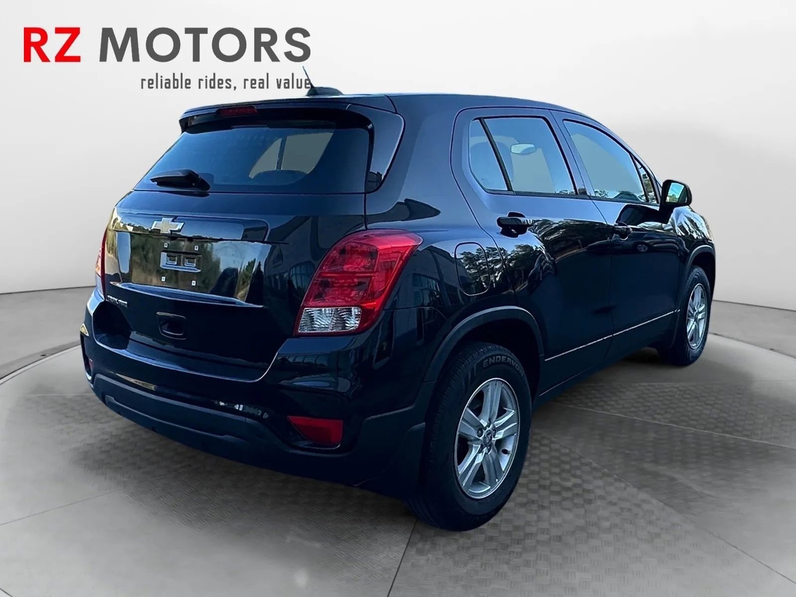 Used 2019 Chevrolet Trax LS w/ LPO, Protection Package image 5