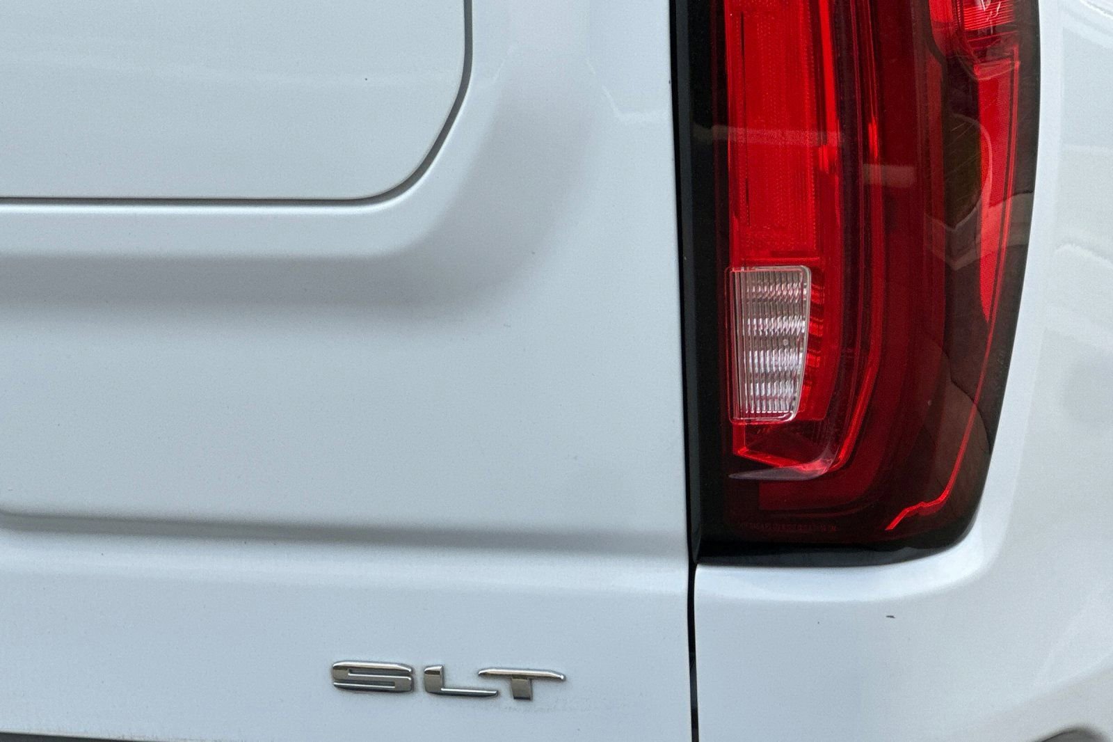 Used 2021 GMC Sierra 1500 SLT w/ SLT Premium Package image 27