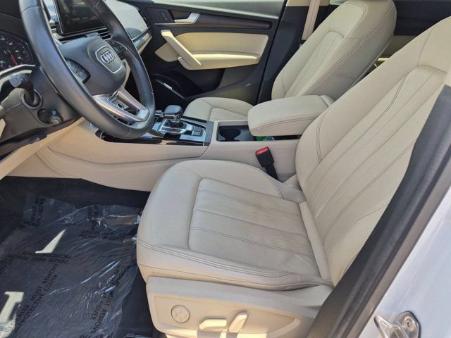 Certified 2023 Audi Q5 2.0T Premium w/ Convenience Package AWD/4WD image 9