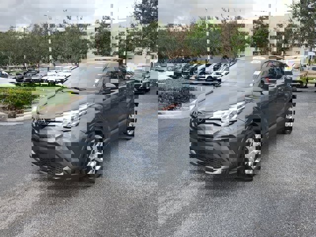 Certified 2021 Toyota C-HR LE image 2