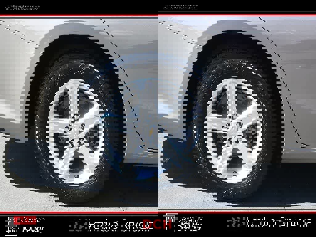 Used 2022 Chevrolet Malibu LS w/ Driver Confidence Package II image 24