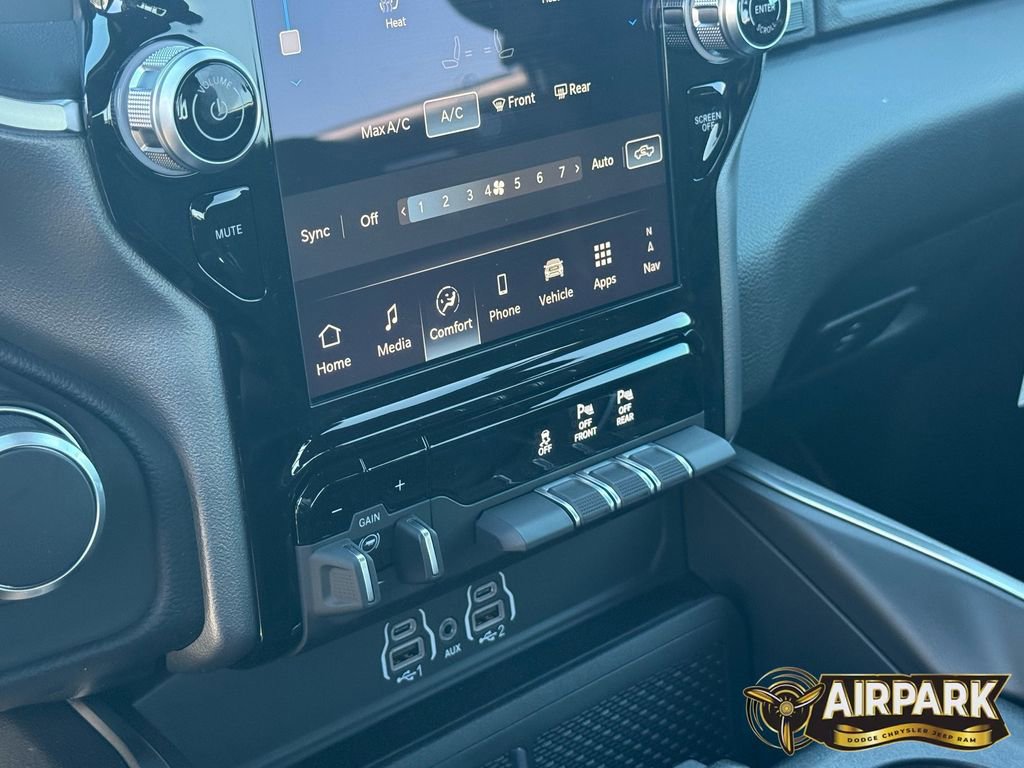 New 2026 RAM 1500 4x4 Crew Cab image 22