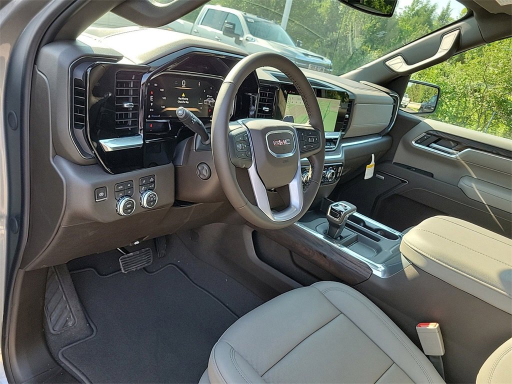 New 2026 GMC Sierra 1500 SLT w/ SLT Convenience Package image 17