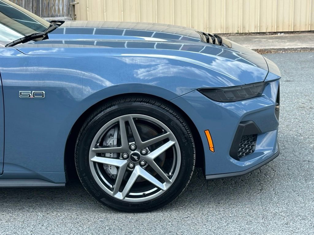 Used 2025 Ford Mustang GT RWD image 36