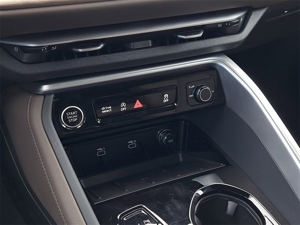 New 2025 Audi Q5 Premium Plus image 14