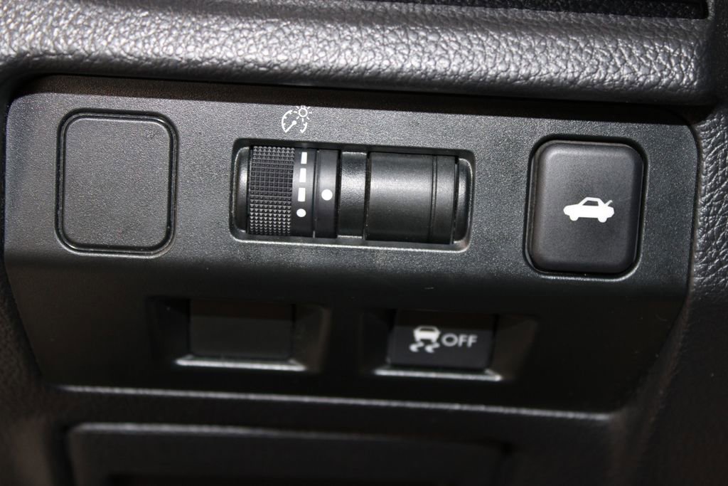 Used 2018 Subaru WRX STI AWD/4WD image 18