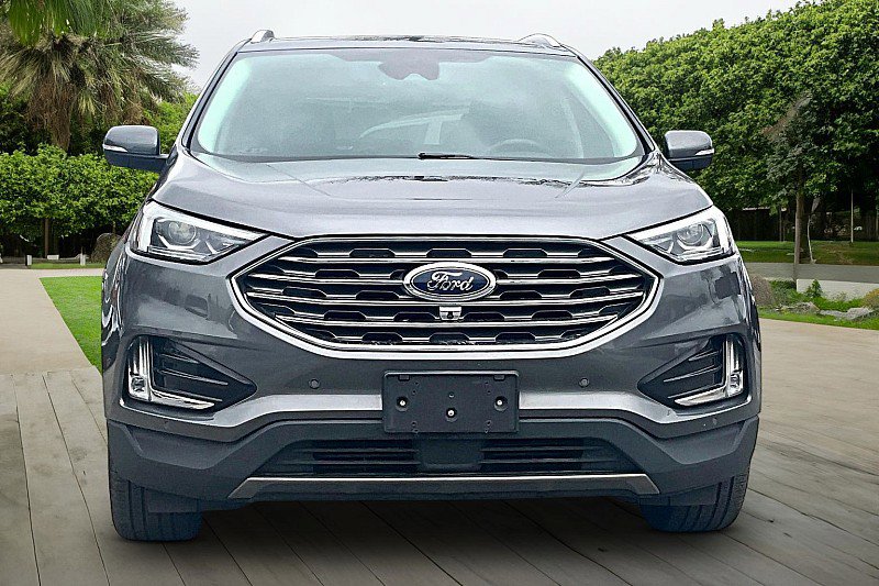 Used 2022 Ford Edge Titanium w/ Equipment Group 301A image 3