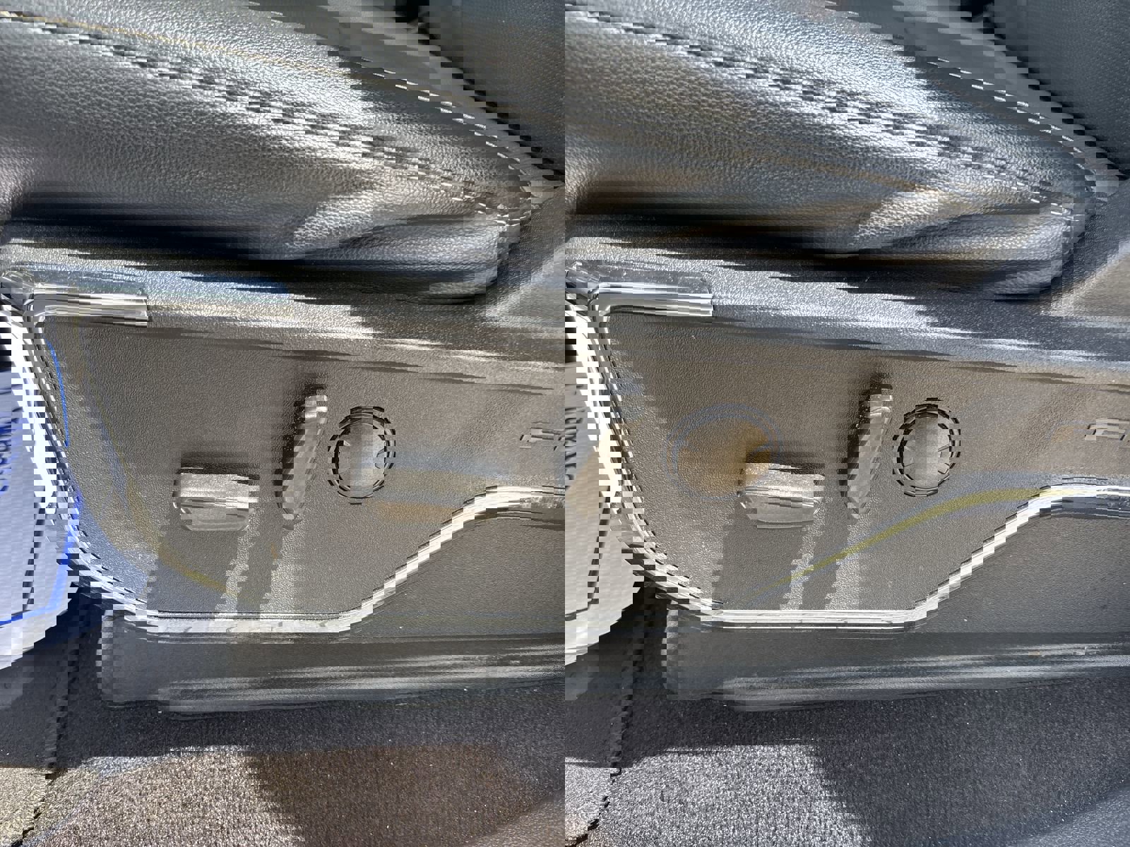 Used 2022 Ford F150 Lariat w/ Equipment Group 501A Mid image 15