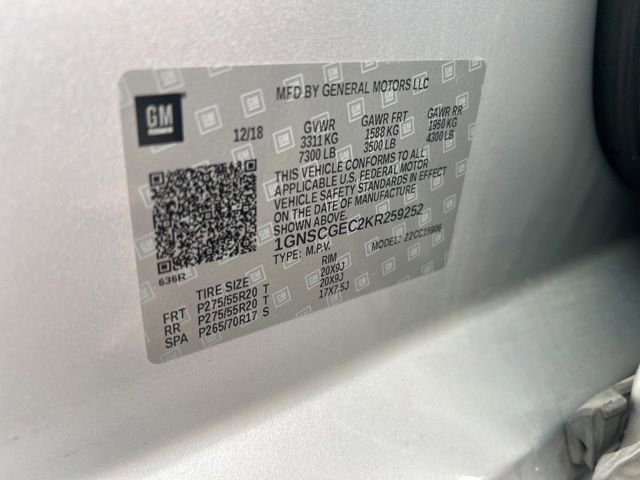 Used 2019 Chevrolet Suburban LS w/ All-Season Package RWD image 2