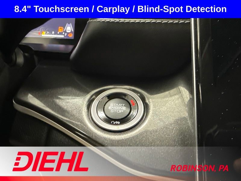 Used 2023 Jeep Grand Cherokee Laredo AWD/4WD image 26