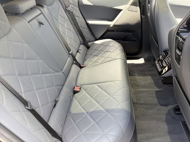 Certified 2023 BMW iX xDrive50 w/ Premium Package AWD/4WD image 15