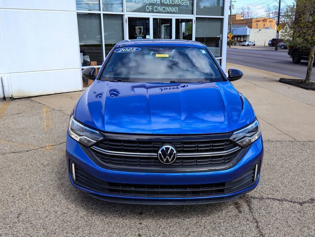 Certified 2024 Volkswagen Jetta Sport image 8