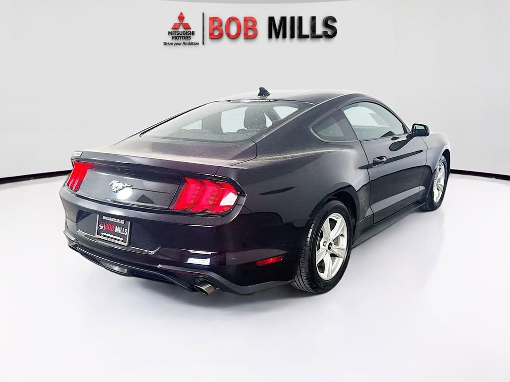 Used 2021 Ford Mustang EcoBoost image 7