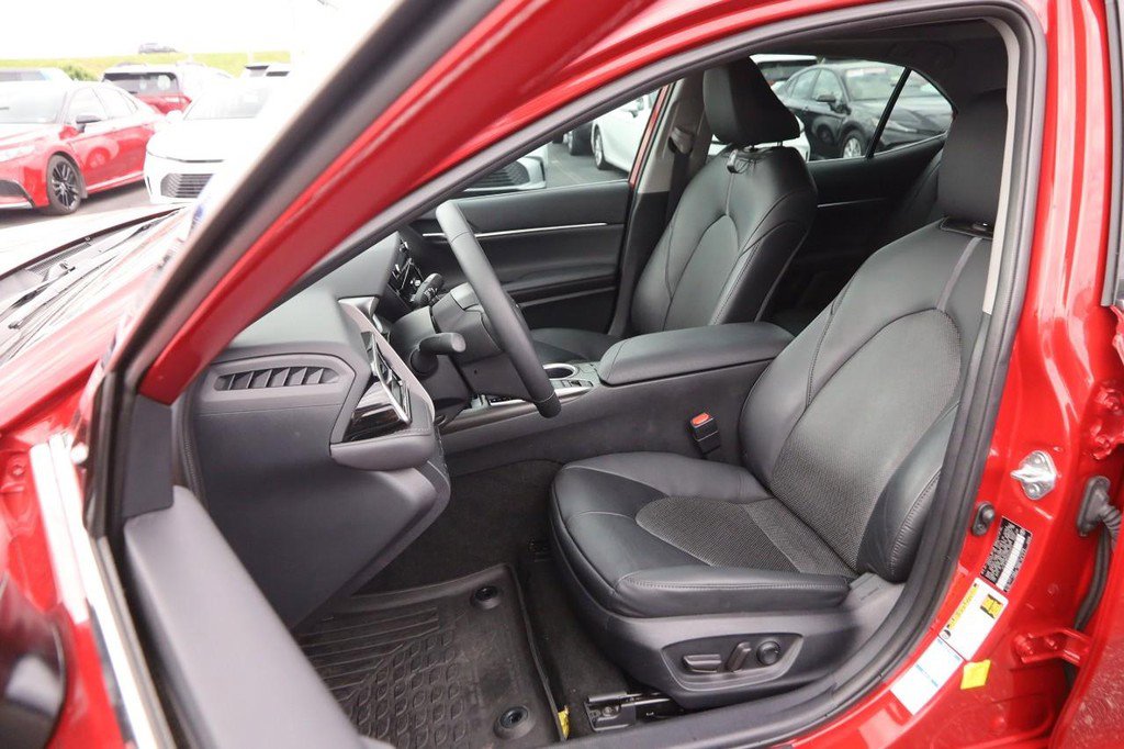 Used 2024 Toyota Camry XLE w/ Navigation Package AWD/4WD image 8